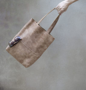 Purse & Clutch Rugged Leather Handbag